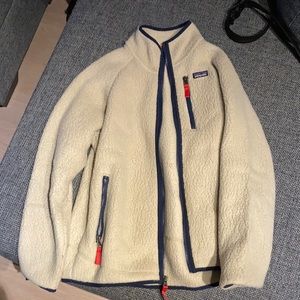 LITTLE BOY PATAGONIA SIZE XL.